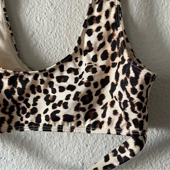 PacSun Bikini Top Women’s S Leopard Print Cutout Swimwear Thick strap Scoop Neck - Picture 3 of 8